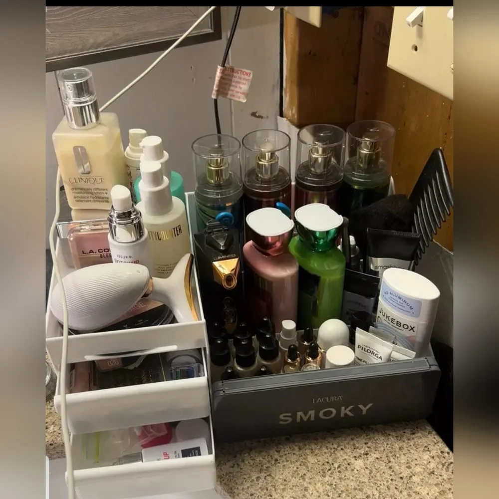 - Makeup Storage Organizer - New